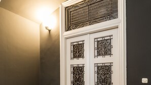 Interior entrance - Apartments Carpathia (Rijeka)