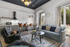 Superior Apartment, Balcony (Captain Arthur) | Living area | Flat-screen TV - Apartments Carpathia (Rijeka)