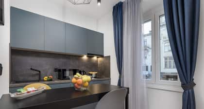 Deluxe Apartments & Rooms In the Center