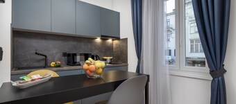 Deluxe Apartments & Rooms In the Center