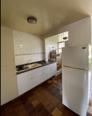 Stovetop, cookware/dishes/utensils - Departamento Centrico 2 Recamaras (Querétaro)