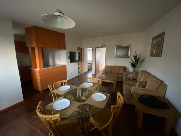 Apartment (2 Bedrooms) | Private kitchen - Depa 2 Recamaras en Zaragoza esq Tecnologico (Querétaro)
