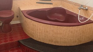 Quadruple Room | Bathroom - Hotel Thien Hoang My (Ho Chi Minh City)
