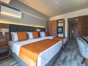 Superior Family Room | Free minibar items, in-room safe, blackout drapes, soundproofing - Dalya Resort Aqua & Spa Hotel (Datça)