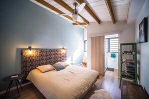 4 bedrooms, free WiFi