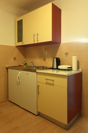 Studio | Private kitchenette