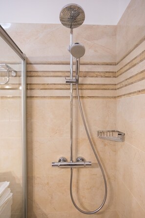 Bathroom - Apartment Marina Ploce (Dubrovnik)