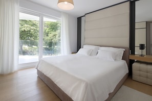 Superior-Apartment, 2 Schlafzimmer | 2 Schlafzimmer, schallisolierte Zimmer, kostenloses WLAN, Bettwäsche
