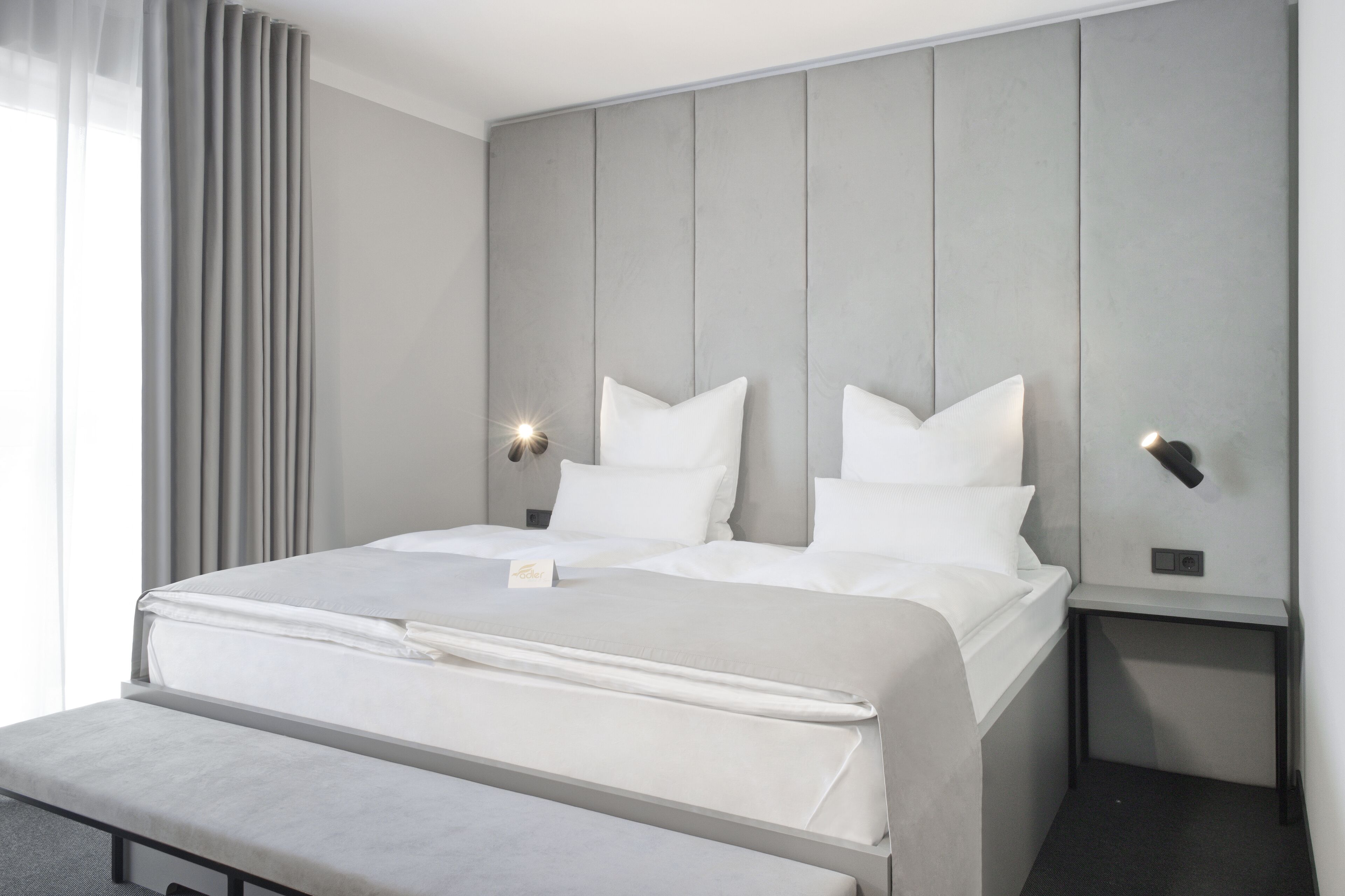 Minibar, caja fuerte, decoración individual y mobiliario individual