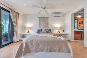 5 bedrooms, desk, free WiFi, bed sheets - Mar Turquesa - Ocean Front (Isla Mujeres)