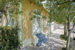 Exterior - Cute Creole Cottage in the Marigny! (New Orleans)