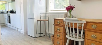 2 bedroom accommodation in Heswall, near Liverpool