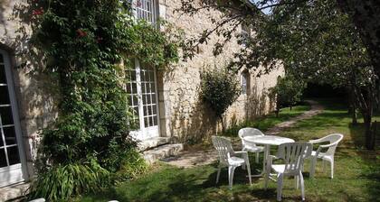 Trémoulis, 7 people, tasteful decoration, close to shops