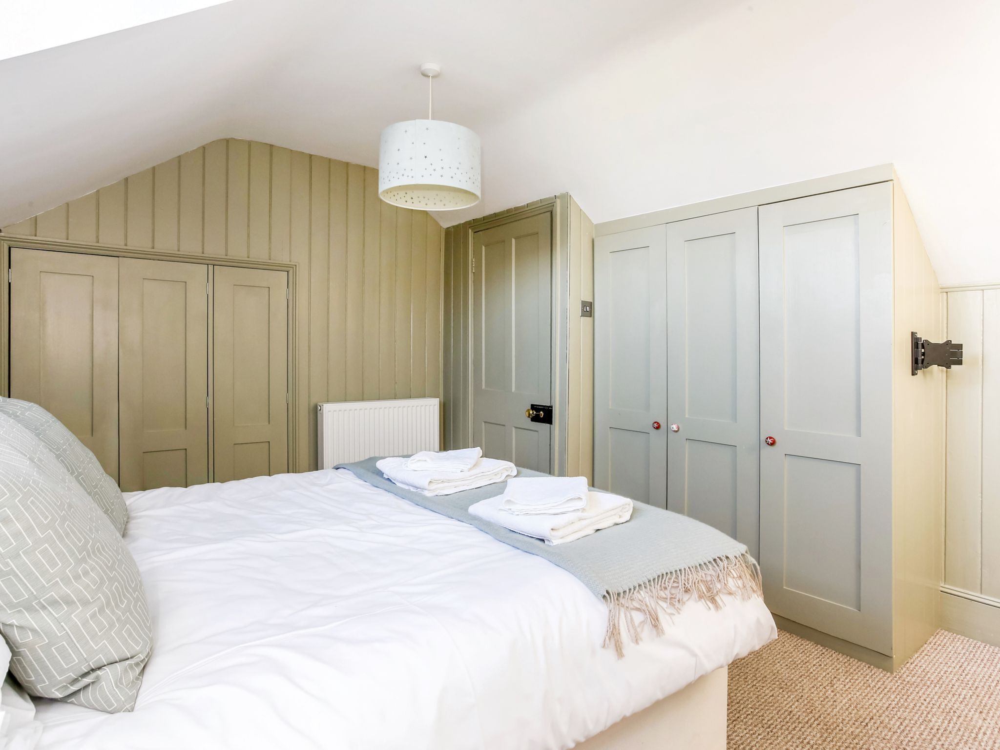 5 bedrooms, blackout curtains, iron/ironing board, free WiFi