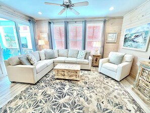 Een smart-tv en een dvd-speler