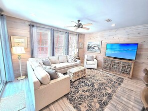 Smart TV, DVD player