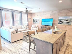 Een smart-tv en een dvd-speler