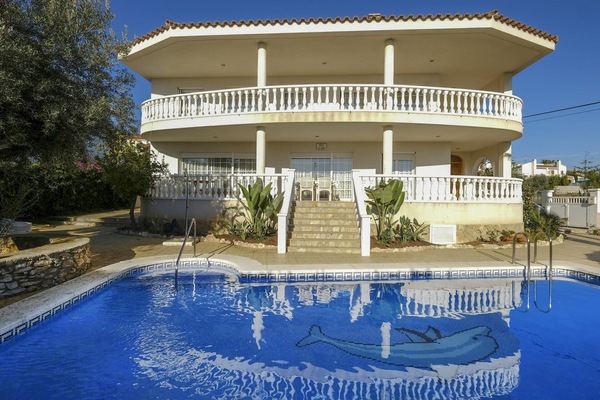 Eigentum, Schwimmbad, Gebäude, Haus, Grundeigentum, Die Architektur, Villa, Zuhause, Estate, Freizeit