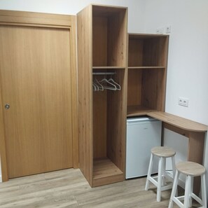 Egyptian cotton sheets, premium bedding, down duvets, memory-foam beds - dpaso Urban Hostel (Pontevedra)