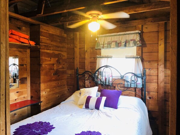 Room - Sweet Valley Cottages (Hunlock Creek)