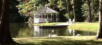 Sweet Valley Cottages