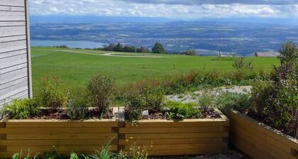 Belle maison de vacances privée pour 6 personnes avec WIFI, animaux admis et vue panoramique