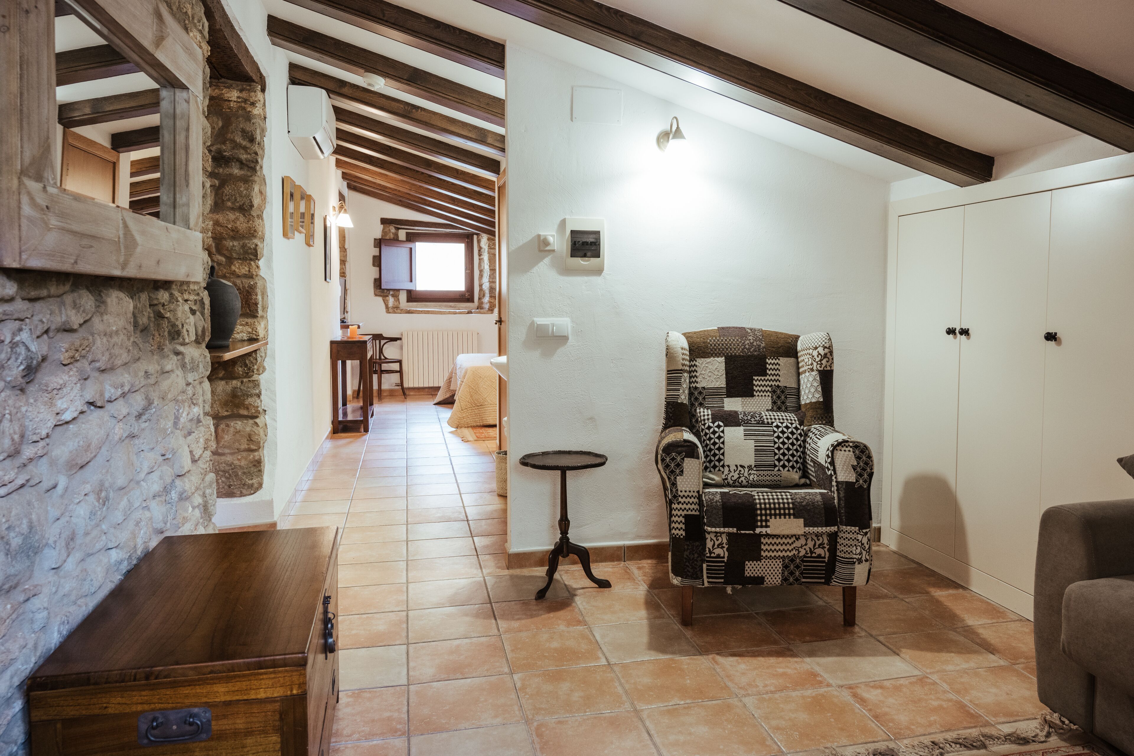 standard quadruple room | individually decorated, individually furnished, laptop workspace