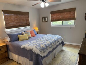 2 soverom, strykejern/-brett, wi-fi (inkludert) og sengetøy