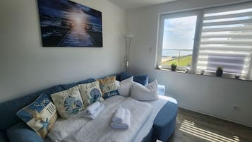 1 bedroom, travel cot, free WiFi, bed sheets