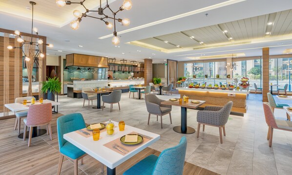 Restaurant - Holiday Inn & Suites Al Jubail by IHG (Al Jubail)