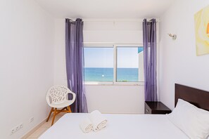 2 makuuhuonetta, silitysrauta/-lauta, vauvan matkasänky, ilmainen Wi-Fi