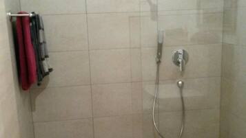 Classic Suite, Private Bathroom | Interior