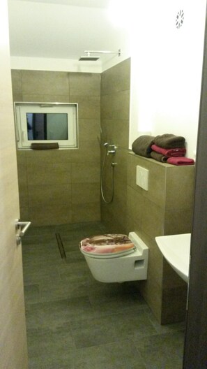 Classic Suite, Private Bathroom | Interior