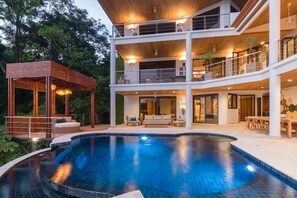 Imagen sin descripción, 3 de 39, botón