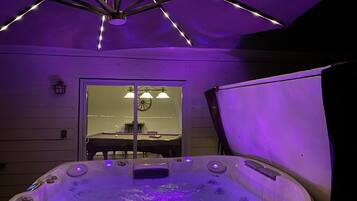 Bain à remous intérieur