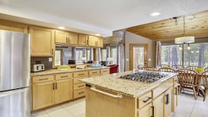 Casa, letti multipli, idromassaggio | Cucina privata