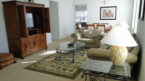 Hus | Oppholdsrom | TV