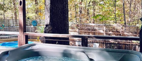 Bain à remous extérieur