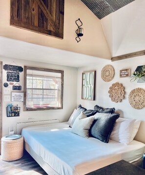 Bügeleisen/Bügelbrett, kostenloses WLAN, Bettwäsche