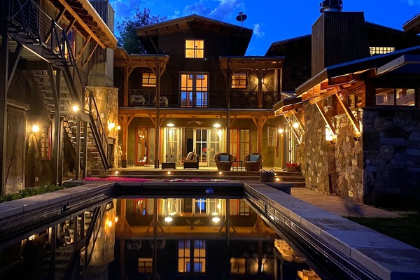 Welcome to our mountain home! A tranquil spot for recharging.
