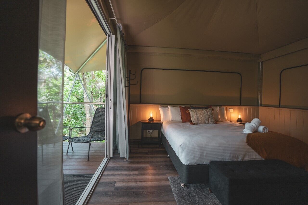 Blackout drapes, soundproofing, iron/ironing board, free WiFi