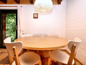 Dining - Peaceful Holiday Home in Bütgenbach With Terrace (Buetgenbach)