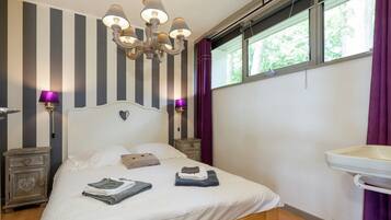 Rumah | 3 kamar tidur dan dilengkapi dengan perabotan berbeda-beda