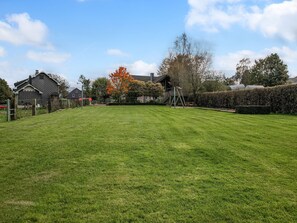 Garden - Charming Cottage with Hot Tub & Sauna, High Fens (Waimes)