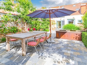 Balcony - Spacious Holiday Home in Nieuwpoort With Garden (Nieuwpoort)