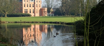 Quiet Cottage near Woods
