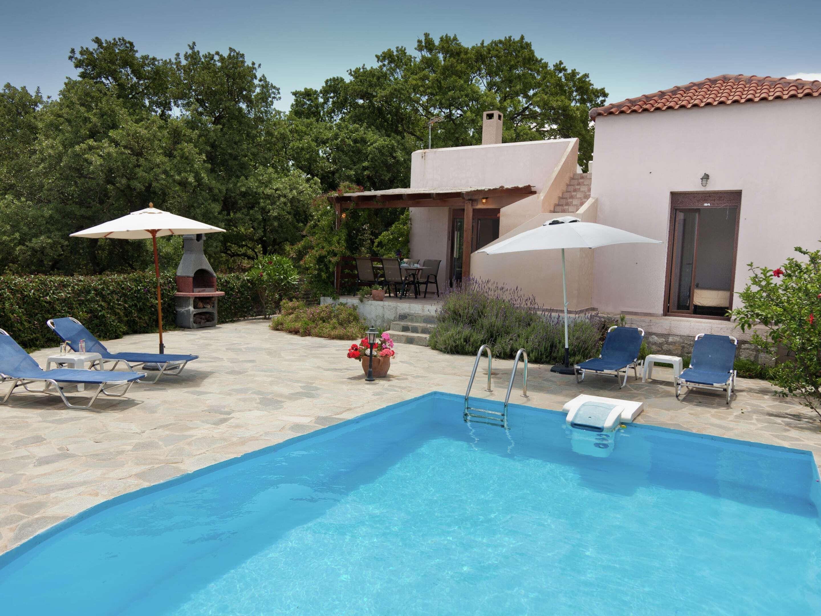 Villa | Pool | Indoor pool, outdoor pool
