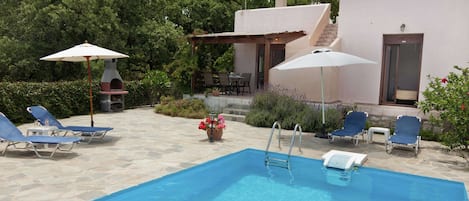 Villa | Pool | Indoor pool, outdoor pool