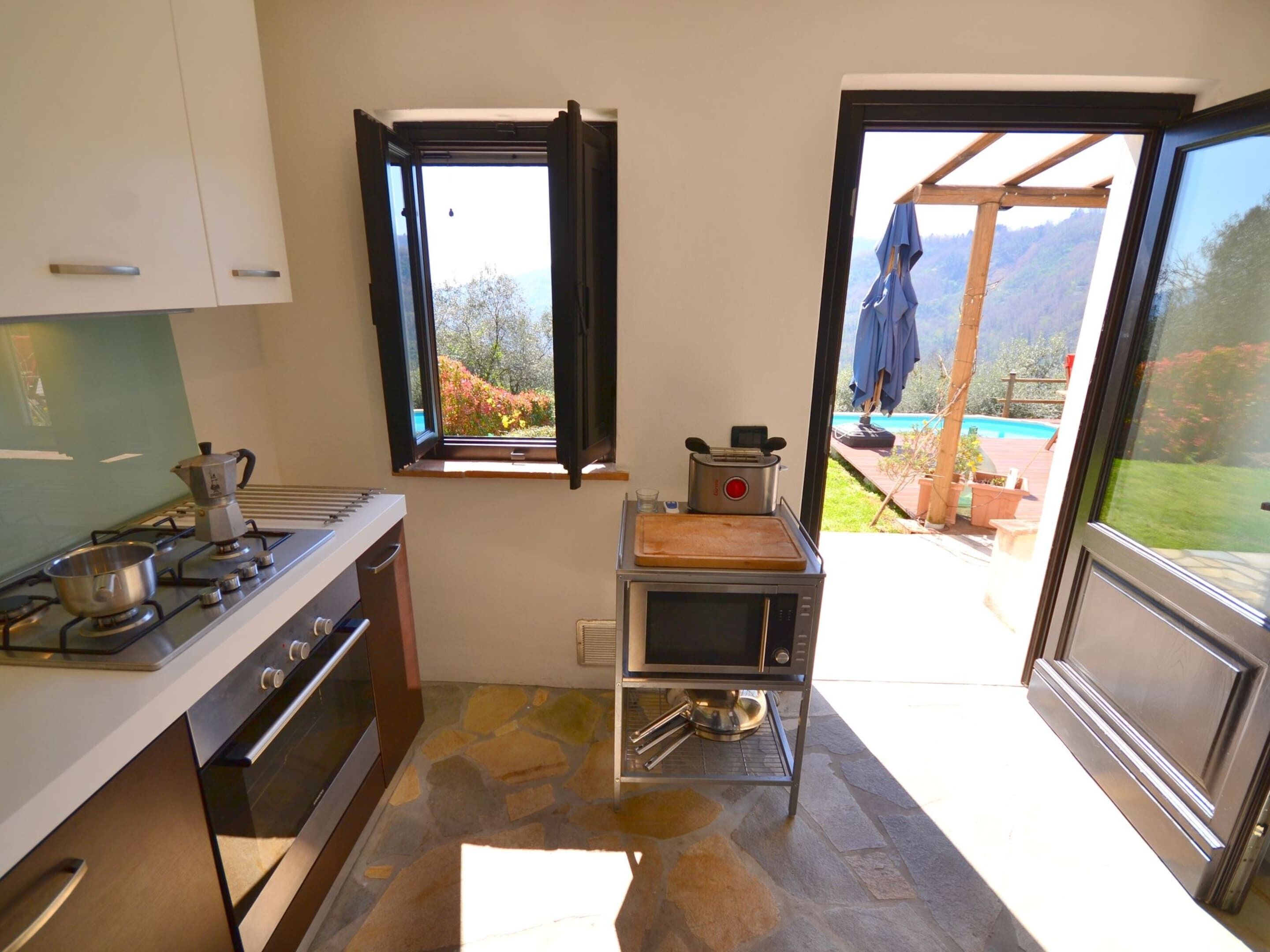 Casa | Cucina privata | Seggiolone, pentole/stoviglie/utensili