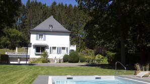 House | Pool | Indoor pool, outdoor pool - Luxurious Countryside Holiday Home With Pool (Malmedy)